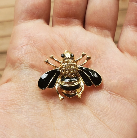 NWOT Gold Rhinestone Bumblebee Brooch Pin - Picture 3 of 6